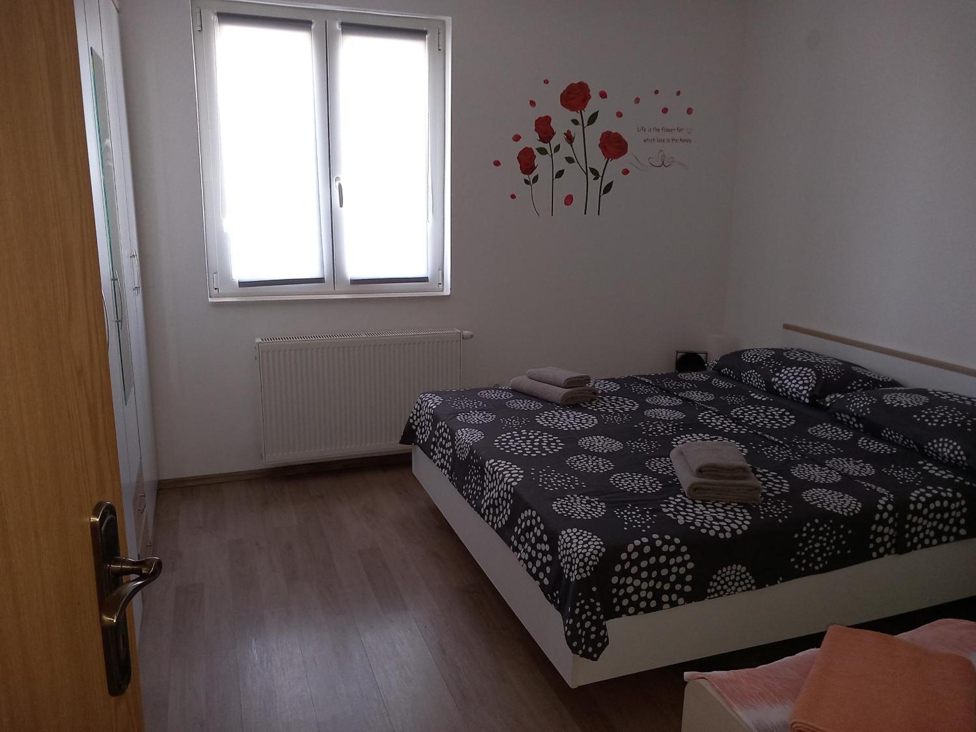 Apartman Niko Malinska Eksteriør bilde