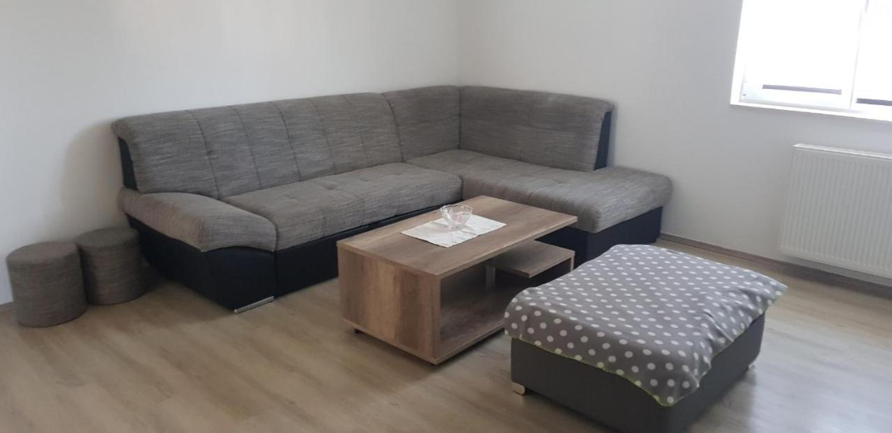 Apartman Niko Malinska Eksteriør bilde